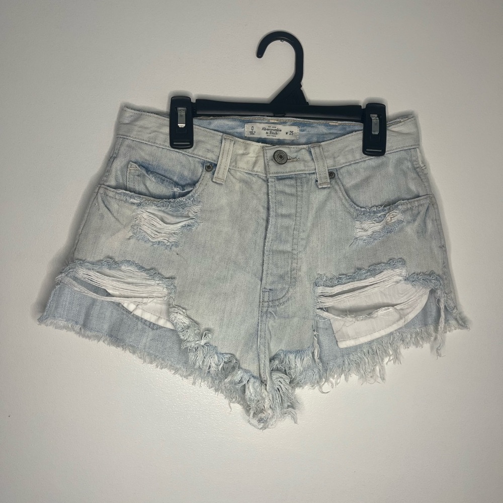 Abercrombie & Fitch 0 distressed shorts